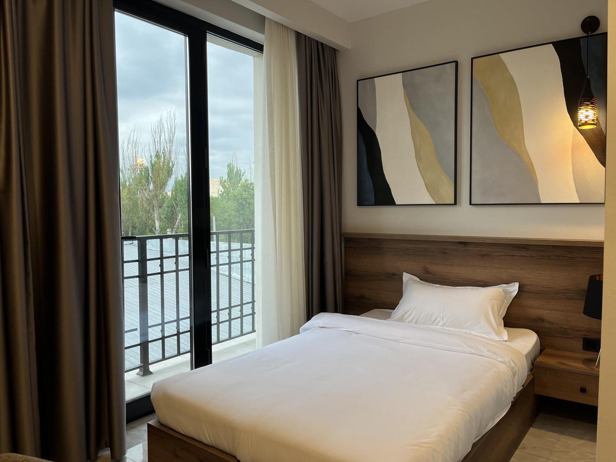 Botanic Boutique Hotel Bişkek Dış mekan fotoğraf
